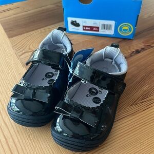 Toddler girls 5.5 stride rite black patent dress shoes